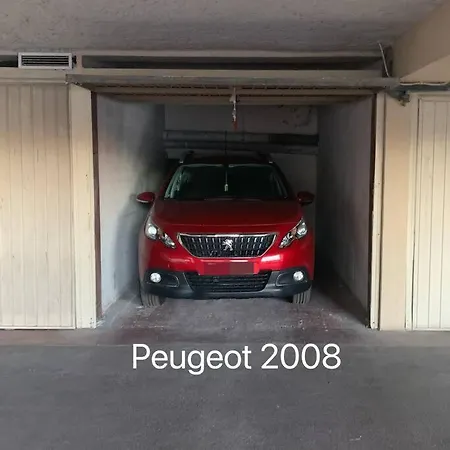 Centre, 2p, Terrasse, Garage Apartment