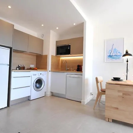 Lumineux T2 Centre Terrasse & Garage Prive * Antibes