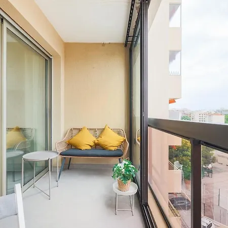 Centre Terrasse & Garage Prive * Antibes