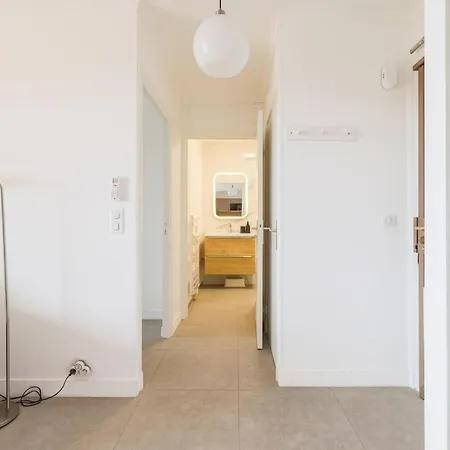 Centre Terrasse & Garage Prive * Antibes