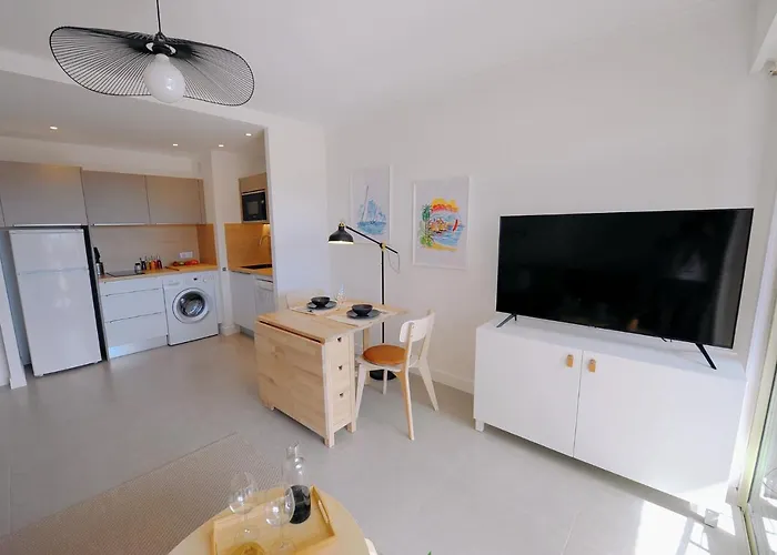 Centre, 2p, Terrasse, Garage Antibes