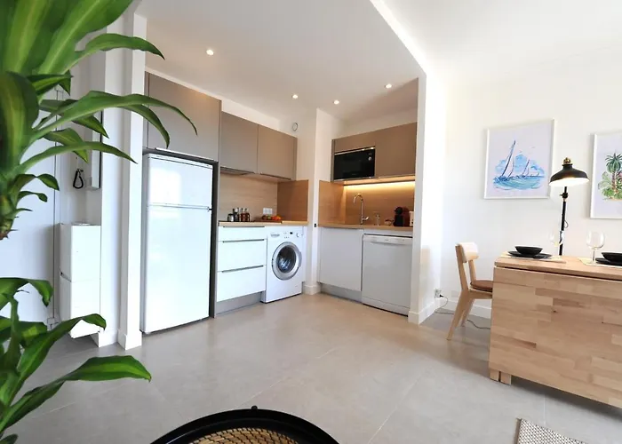 Centre, 2p, Terrasse, Garage Lejlighed *