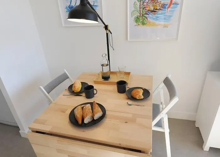 Centre, 2p, Terrasse, Garage Antibes