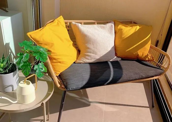 Centre, 2p, Terrasse, Garage Αντίμπ